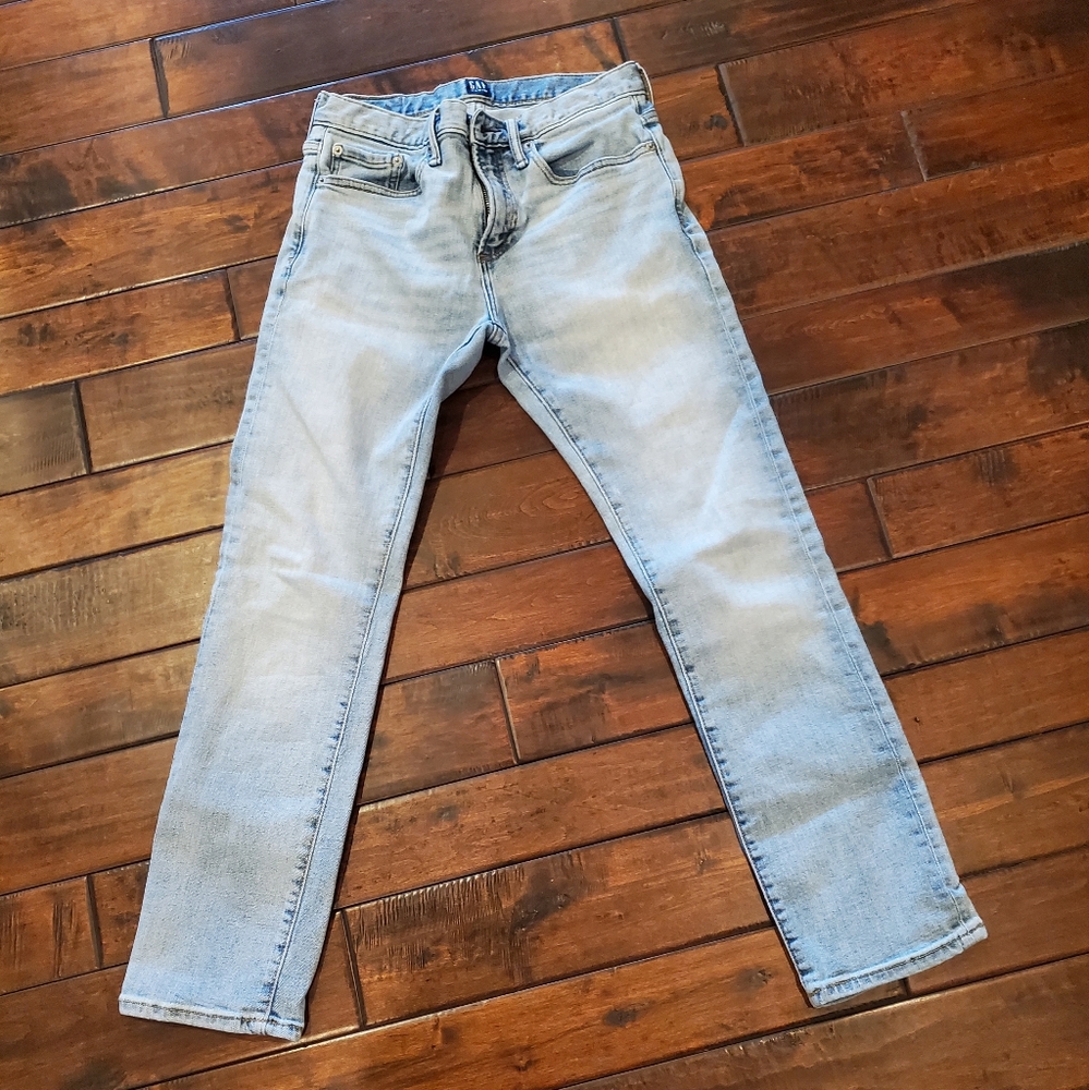 EUC Gap Light-wash jeans sz 28 x 28 - Picture 1 of 4